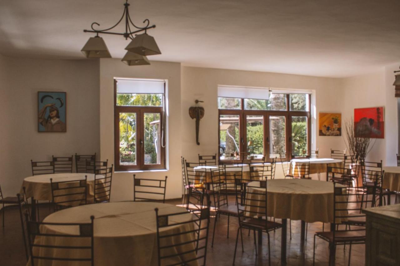 Hotel Taiga Tarifa Punta Paloma Extérieur photo